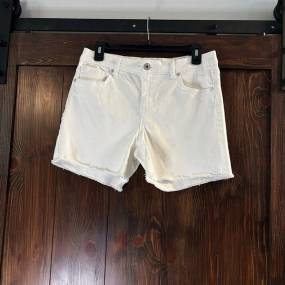 Style & Co. Women's White Denim Frayed-Hem Casual Shorts NWT - Picture 4 of 7